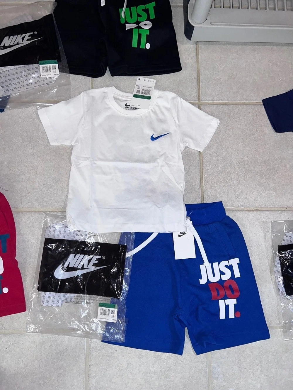 Kids Nike short/shirt set youth XS 5/6t